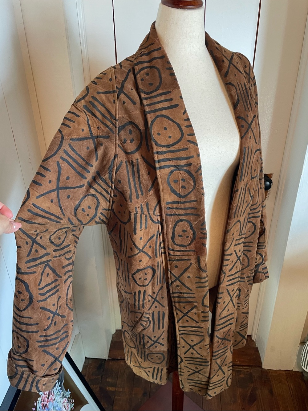 AMAZING VINTAGE Suede tribal coat
